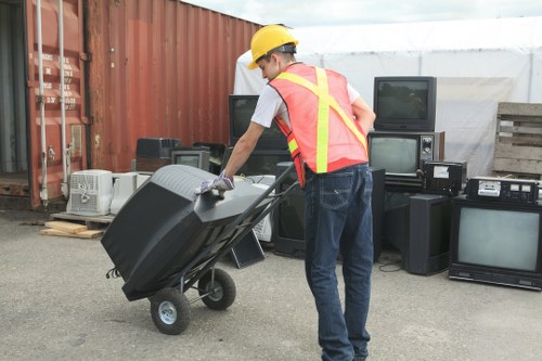 Responsible disposal during flat clearance